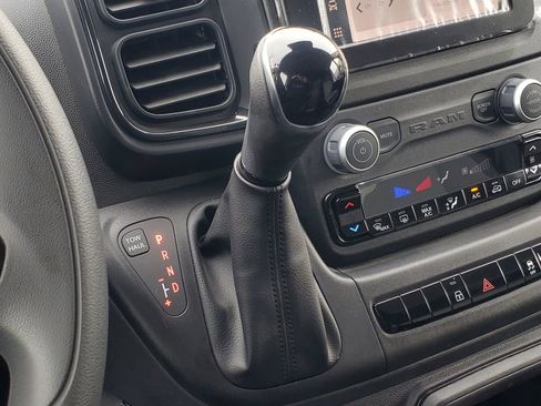 Used 2025 RAM ProMaster 2500 w/ Convenience Group FWD image 20