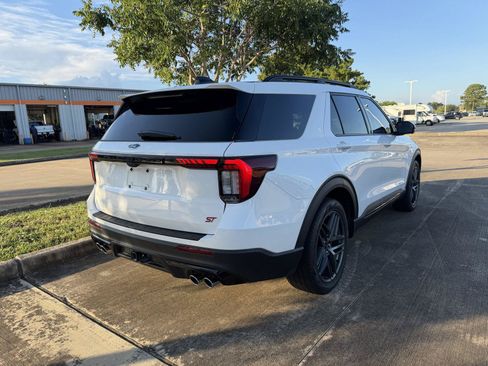 Certified 2025 Ford Explorer ST AWD/4WD image 21