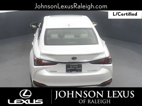 Certified 2025 Lexus ES 300h Ultra Luxury w/ Accessory Package (Z2) image 22