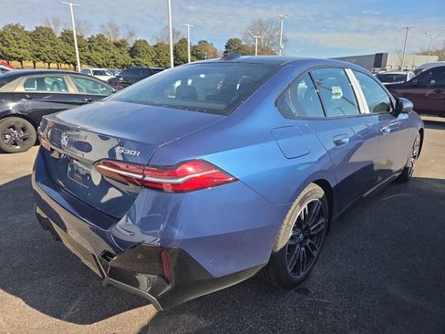 New 2026 BMW 530i xDrive w/ M Sport Package image 4