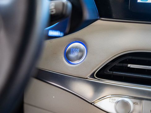 Used 2021 Hyundai Palisade Limited image 30