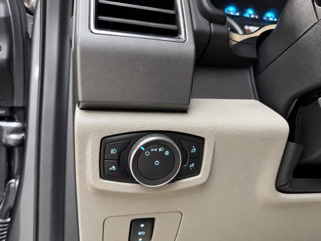 Used 2020 Ford F250 XLT AWD/4WD image 12