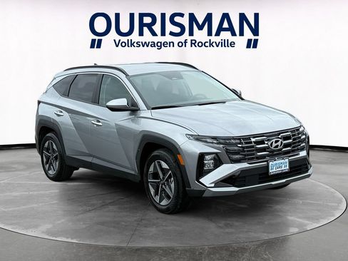 Used 2025 Hyundai Tucson SEL FWD image 1