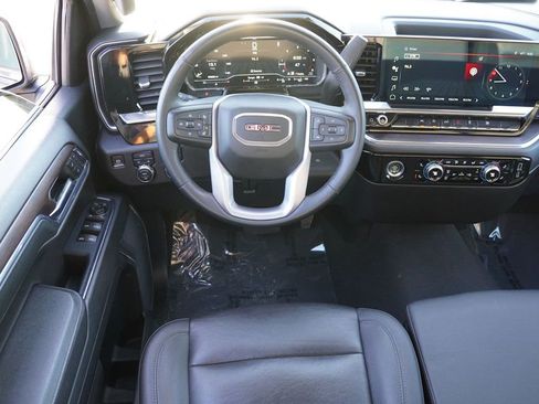 Certified 2024 GMC Sierra 1500 SLT image 18