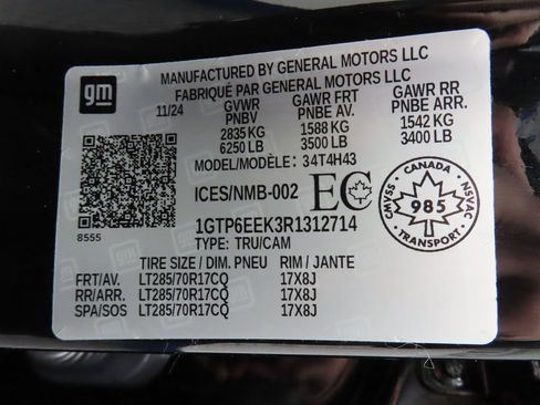 Used 2024 GMC Canyon AT4X image 59