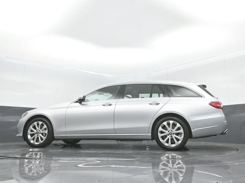 Used 2020 Mercedes-Benz E 450 4MATIC Wagon w/ Premium Package image 37