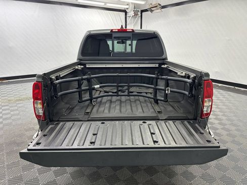 Used 2016 Nissan Frontier SV w/ SV Value Truck Package RWD image 18
