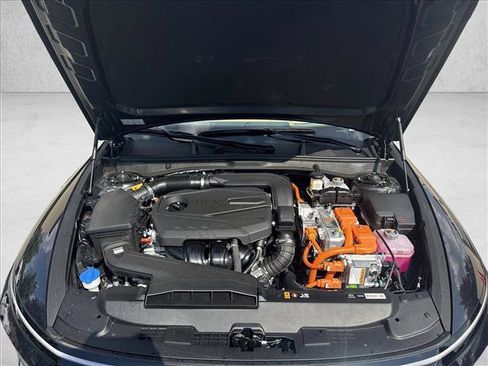Used 2025 Hyundai Sonata Limited image 17