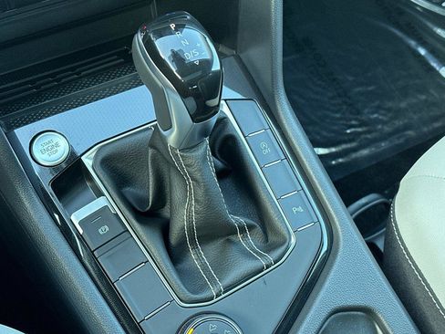 New 2026 Volkswagen Taos SE image 20