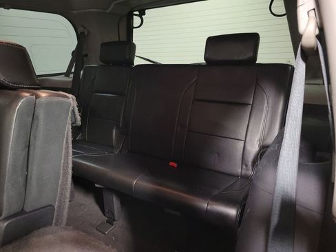 Used 2015 Nissan Armada Platinum image 28