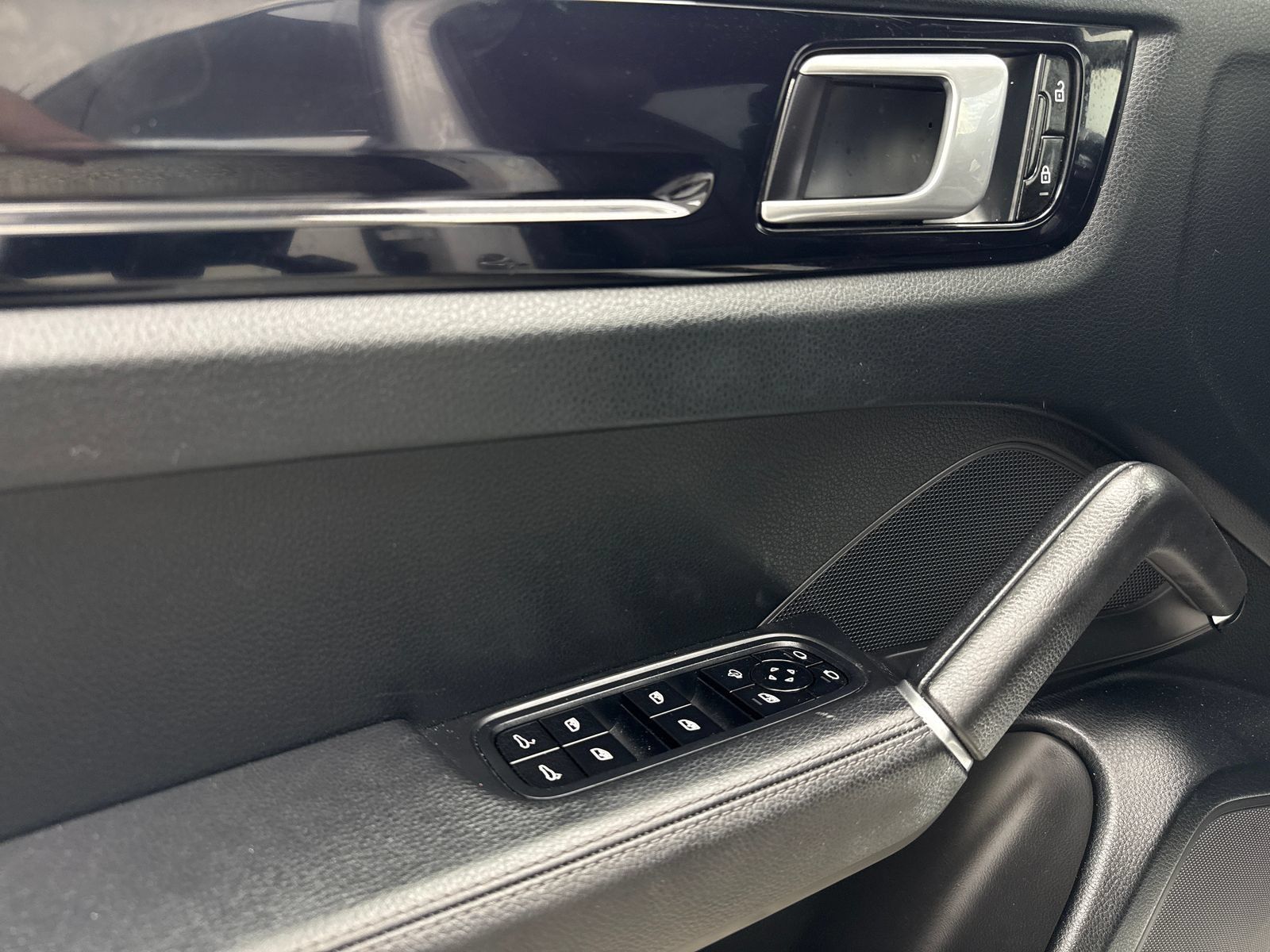 Used 2019 Porsche Cayenne AWD/4WD image 37