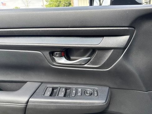 Used 2024 Honda CR-V LX image 9