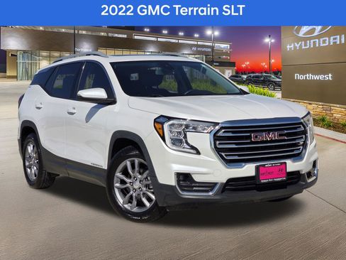 Used 2022 GMC Terrain SLT image 1
