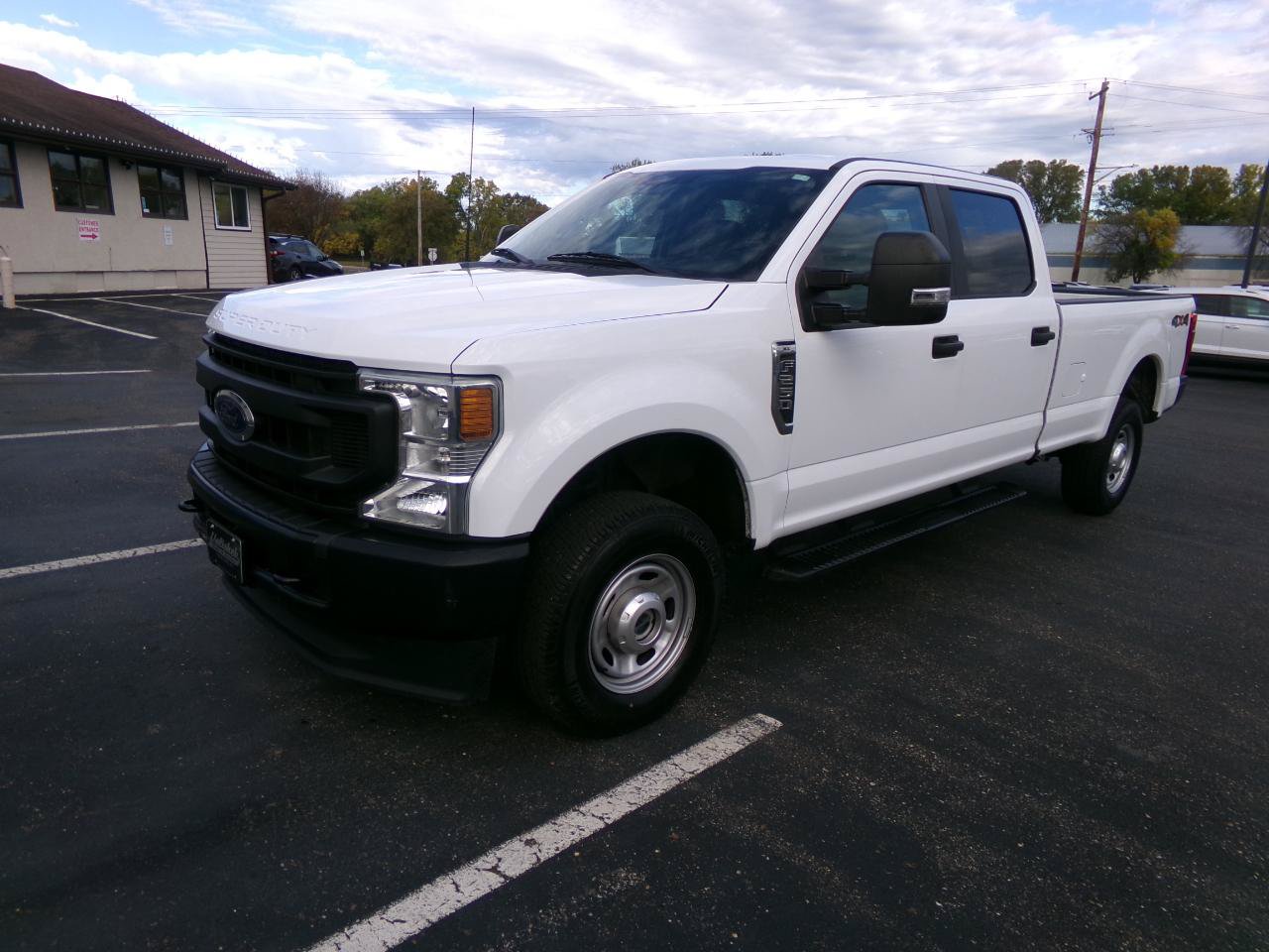 Used 2022 Ford F250 XL w/ Power Equipment Group AWD/4WD image 6