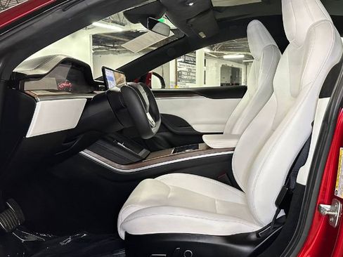 Used 2024 Tesla Model S AWD/4WD image 18