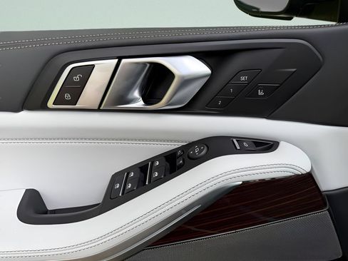 New 2026 BMW X5 xDrive40i AWD/4WD image 12