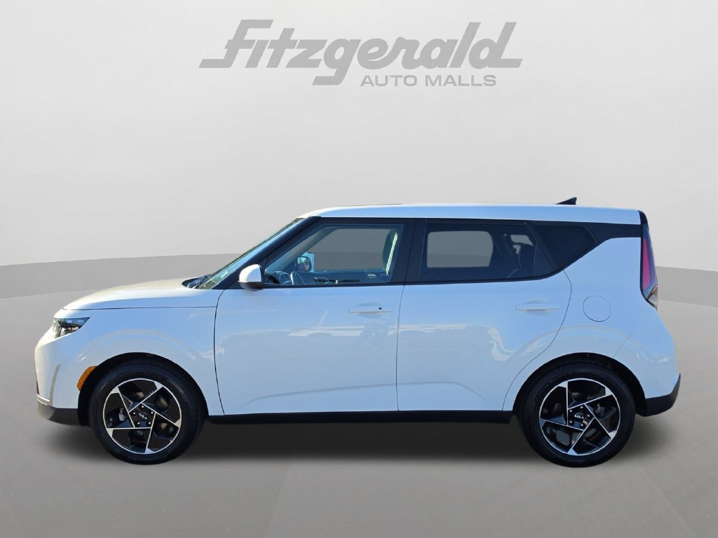 Used 2024 Kia Soul EX FWD image 14