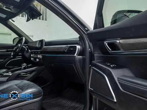 Used 2024 Kia Telluride SX Prestige X-Line image 40