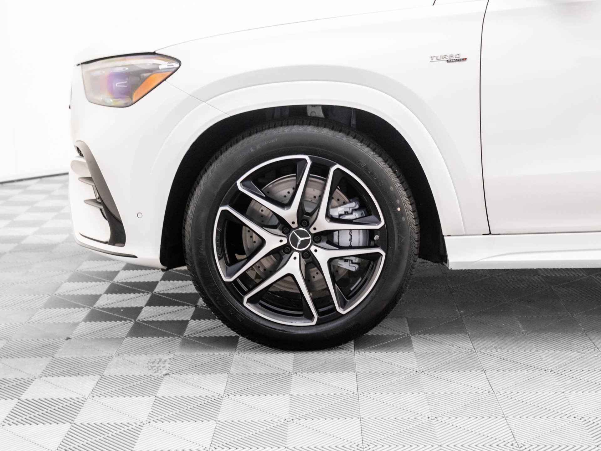New 2026 Mercedes-Benz GLE 53 AMG 4MATIC Coupe image 37