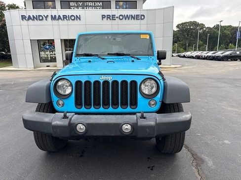 Used 2017 Jeep Wrangler Unlimited Sport w/ Quick Order Package 24S AWD/4WD image 2