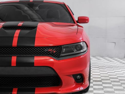 Used 2022 Dodge Charger R/T w/ Performance Handling Group RWD image 47