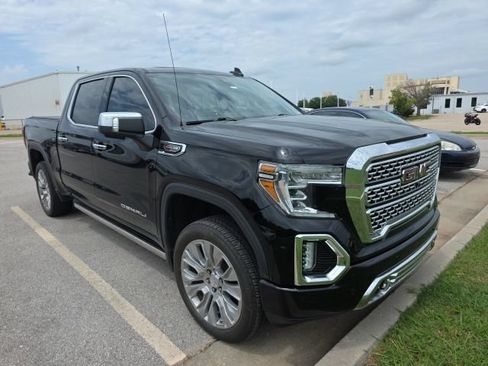 Used 2021 GMC Sierra 1500 Denali w/ Denali Ultimate Package AWD/4WD image 7