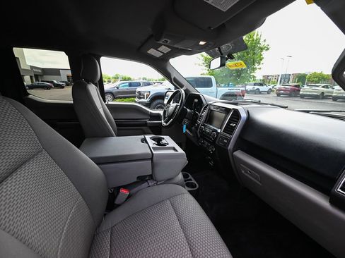 Used 2015 Ford F150 XLT w/ Equipment Group 302A Luxury AWD/4WD image 25