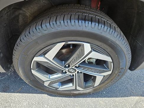 Used 2023 Hyundai Tucson Limited AWD/4WD image 14