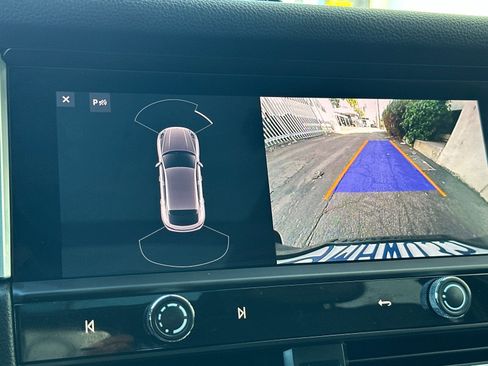 Used 2024 Porsche Macan image 23