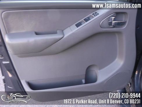 Used 2012 Nissan Frontier SL w/ Moonroof Pkg image 37