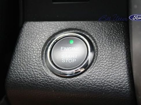 Used 2016 Ford F150 Platinum w/ Equipment Group 701A Luxury image 23