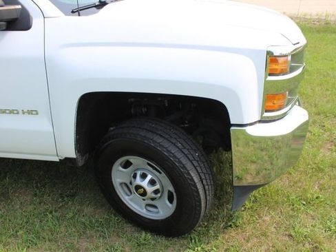 Used 2019 Chevrolet Silverado 2500 W/T w/ WT Convenience Package RWD image 6