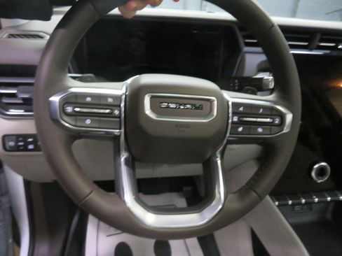 New 2026 GMC Terrain Denali w/ LPO, Floor Liner Package image 14