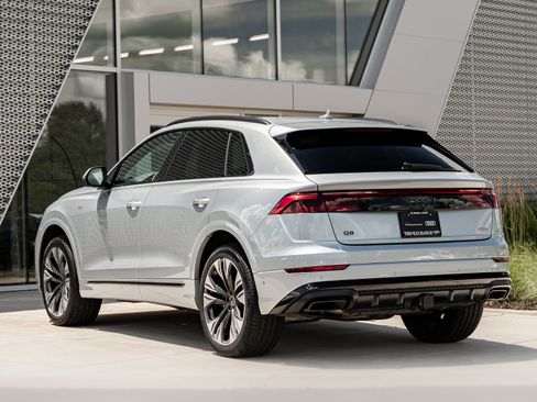 Certified 2025 Audi Q8 Premium Plus w/ Premium Plus Package AWD/4WD image 5