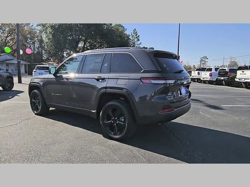 New 2026 Jeep Grand Cherokee Limited w/ Limited Altitude Package image 28