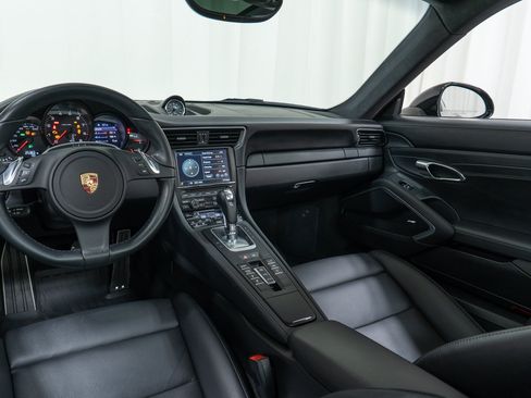 Used 2014 Porsche 911 Carrera 4S AWD/4WD image 21