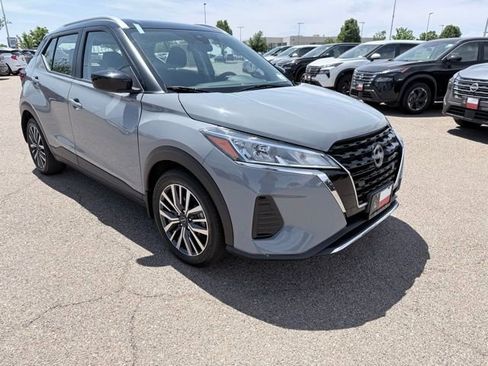 Certified 2023 Nissan Kicks SV image 4