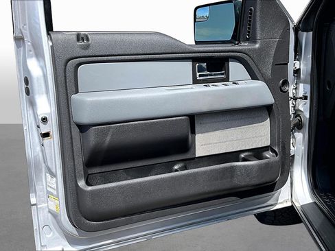 Used 2013 Ford F150 XLT w/ Mid Equipment Group RWD image 17