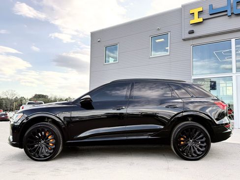 Used 2019 Audi e-tron Prestige image 17