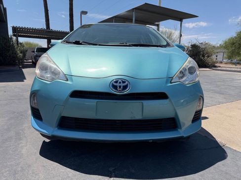 Used 2014 Toyota Prius C One FWD image 2