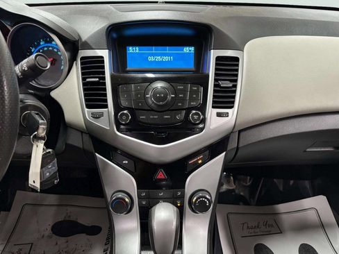 Used 2015 Chevrolet Cruze LT image 22