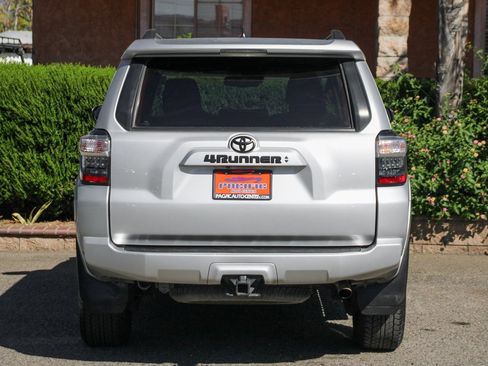 Used 2022 Toyota 4Runner SR5 image 7