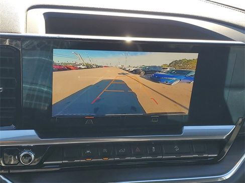 Used 2023 GMC Sierra 1500 SLT w/ SLT Premium Package image 17