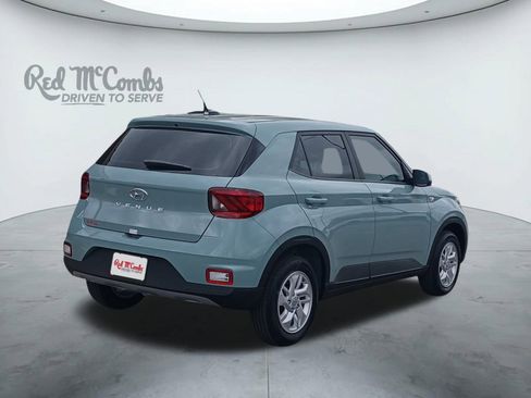New 2026 Hyundai Venue SE image 5