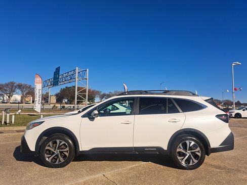 Used 2021 Subaru Outback Limited image 7