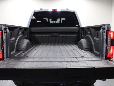 New 2026 Ford F250 Lariat w/ Black Appearance Package AWD/4WD image 14