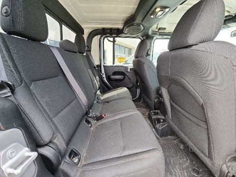 Used 2020 Jeep Gladiator Sport w/ Quick Order Package 24S AWD/4WD image 8