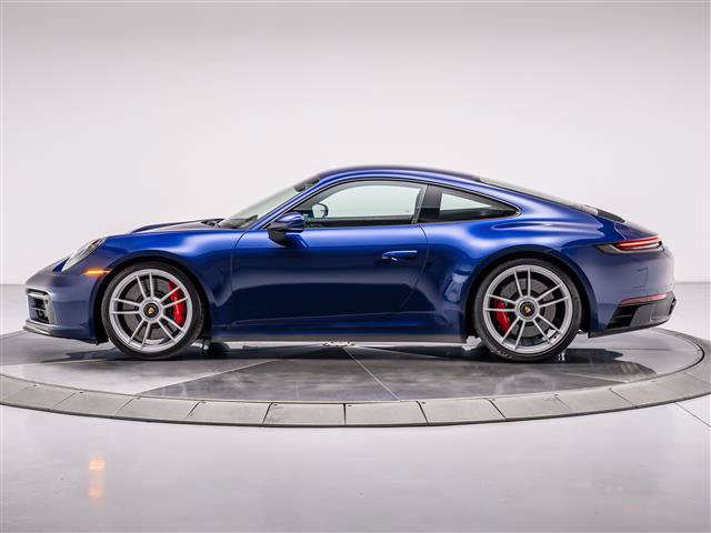 Used 2022 Porsche 911 Carrera GTS RWD image 2