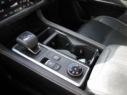 Used 2022 Nissan Pathfinder SL w/ SL Premium Package image 26