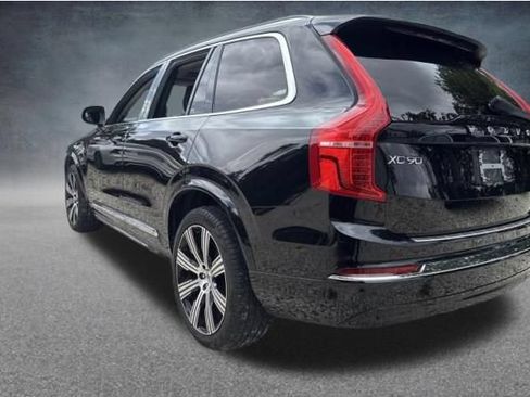 Used 2024 Volvo XC90 B6 Plus AWD/4WD image 3
